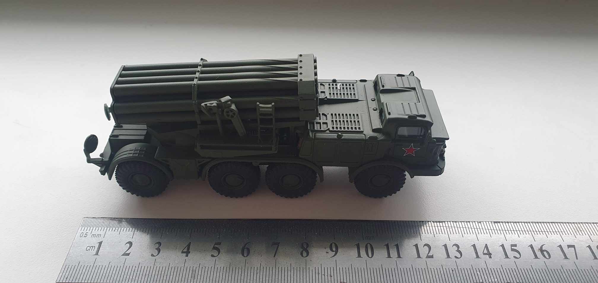 ZIL-135LM – BM-27 Uragan – БМ-27 Ураган