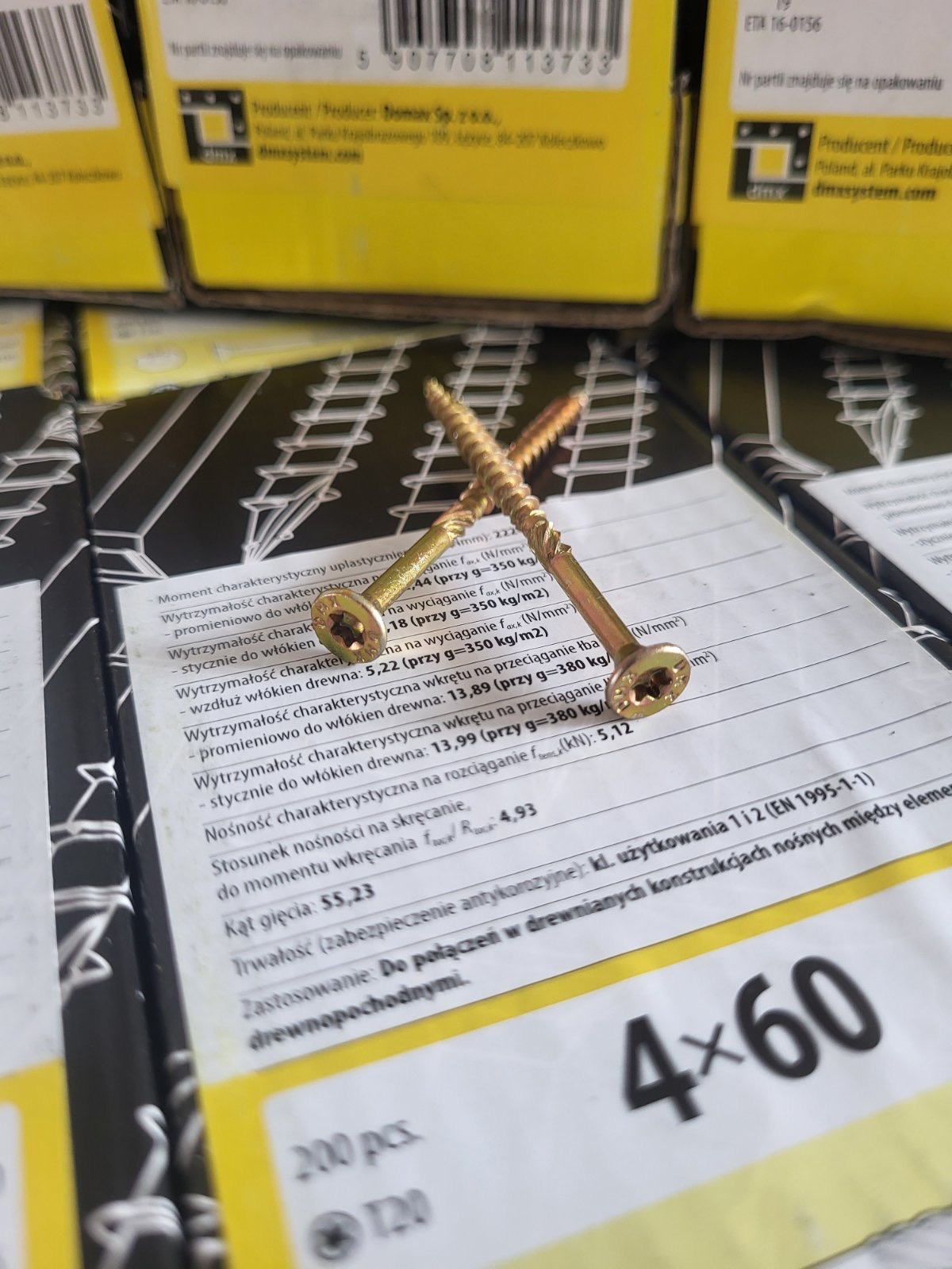 Medvaržčiai / savisriegiai įleidžama galva torx