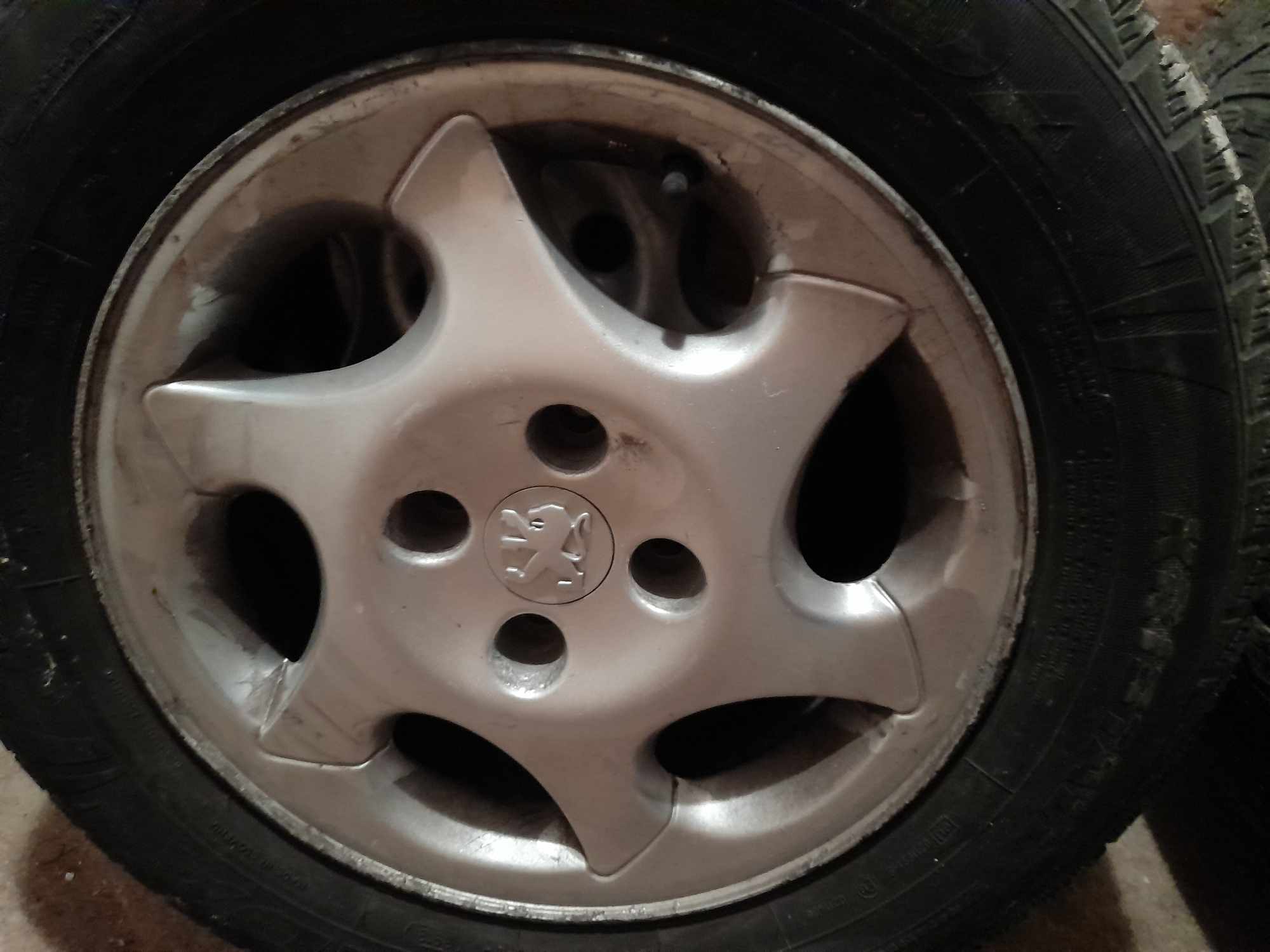 R15 ratlankiai, Peugeot