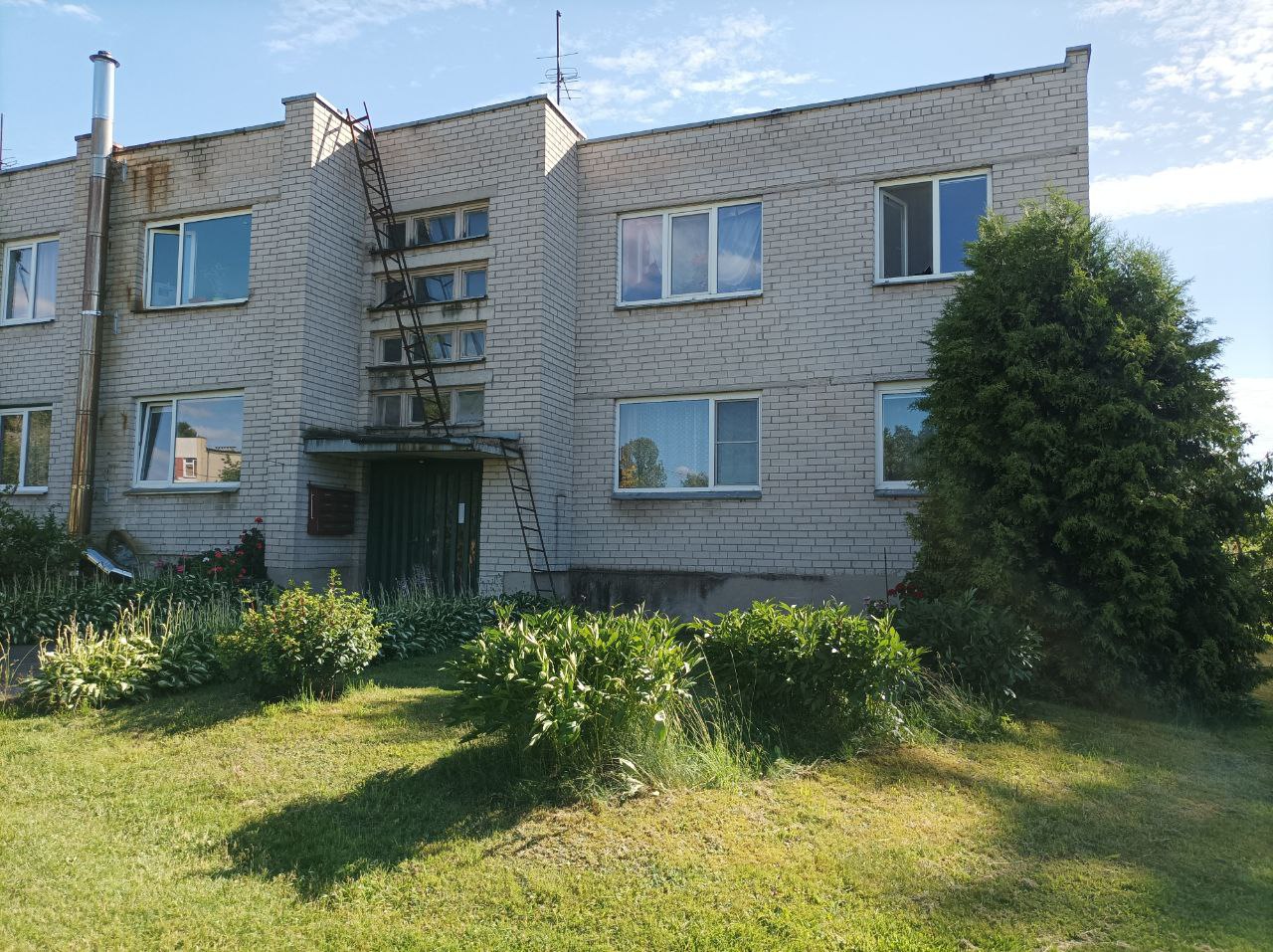 Parduodamas suremontuotas 2 kambarių butas Kupiškio r. Skapiskio m.